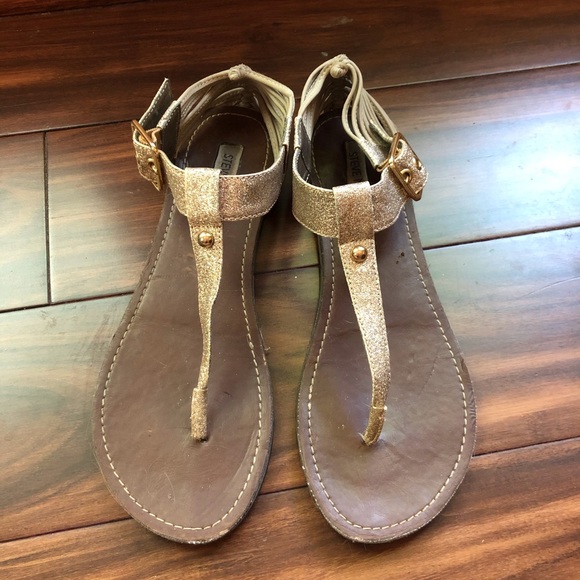 Steve Madden T Strap Sandal Size 10 - Picture 2 of 4